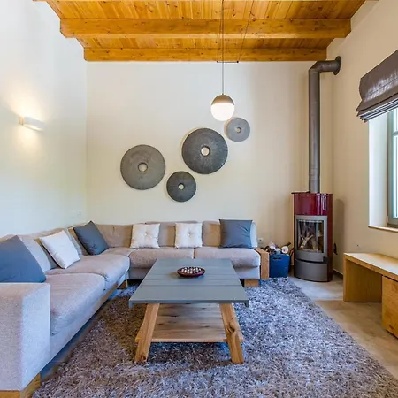 Skyphos Villa Ammoudari